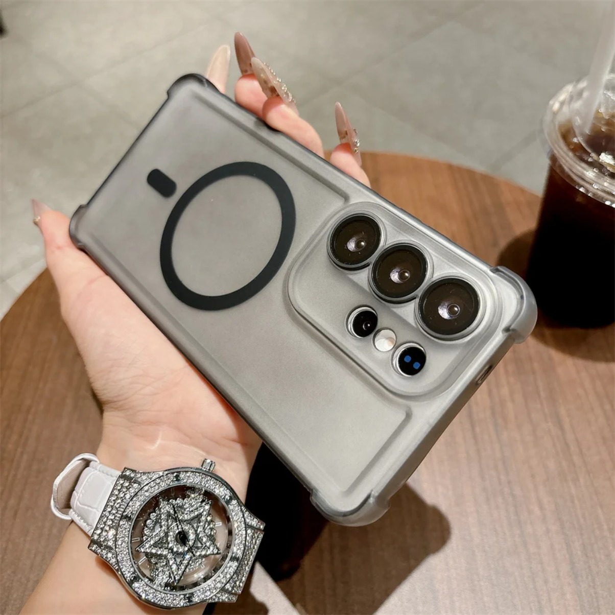 Funda Magnética Mate Translúci - Matte Frosted Case reseña y precio